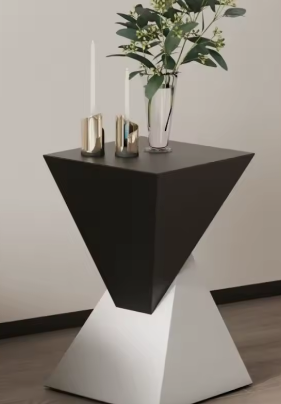 MESA ELEGANTE DE TRIANGULOS MODERNA