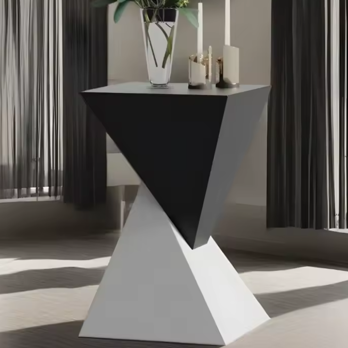 MESA ELEGANTE DE TRIANGULOS MODERNA